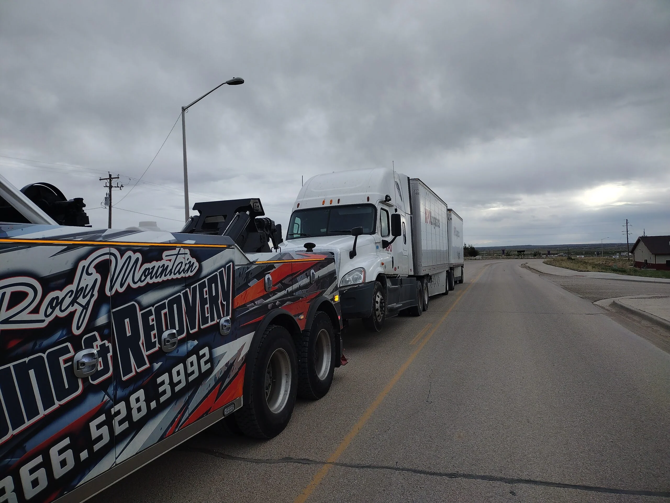 Tractor Trailer Towing Thunderbird Estates