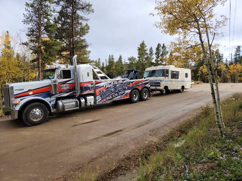 You are currently viewing Even Snow Can’t Stop This Brighton RV Towing Company!