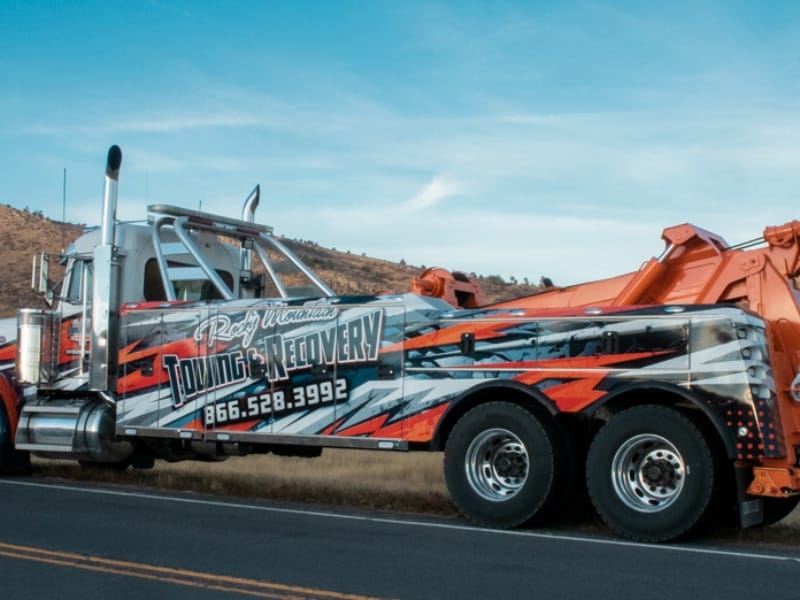 I-270 semi towing